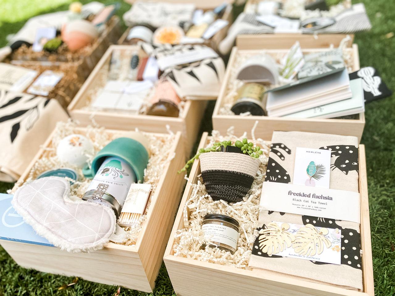 Paloverde plant gift boxes laid in a row featuring botanical gifts