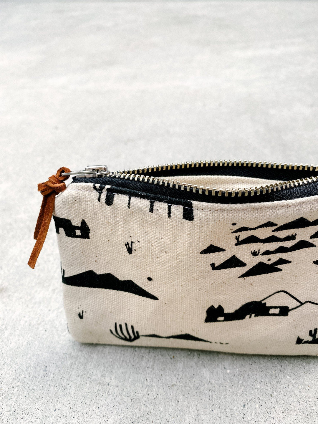 Adobes & Mountains Coin Purse Bags HAVYN 