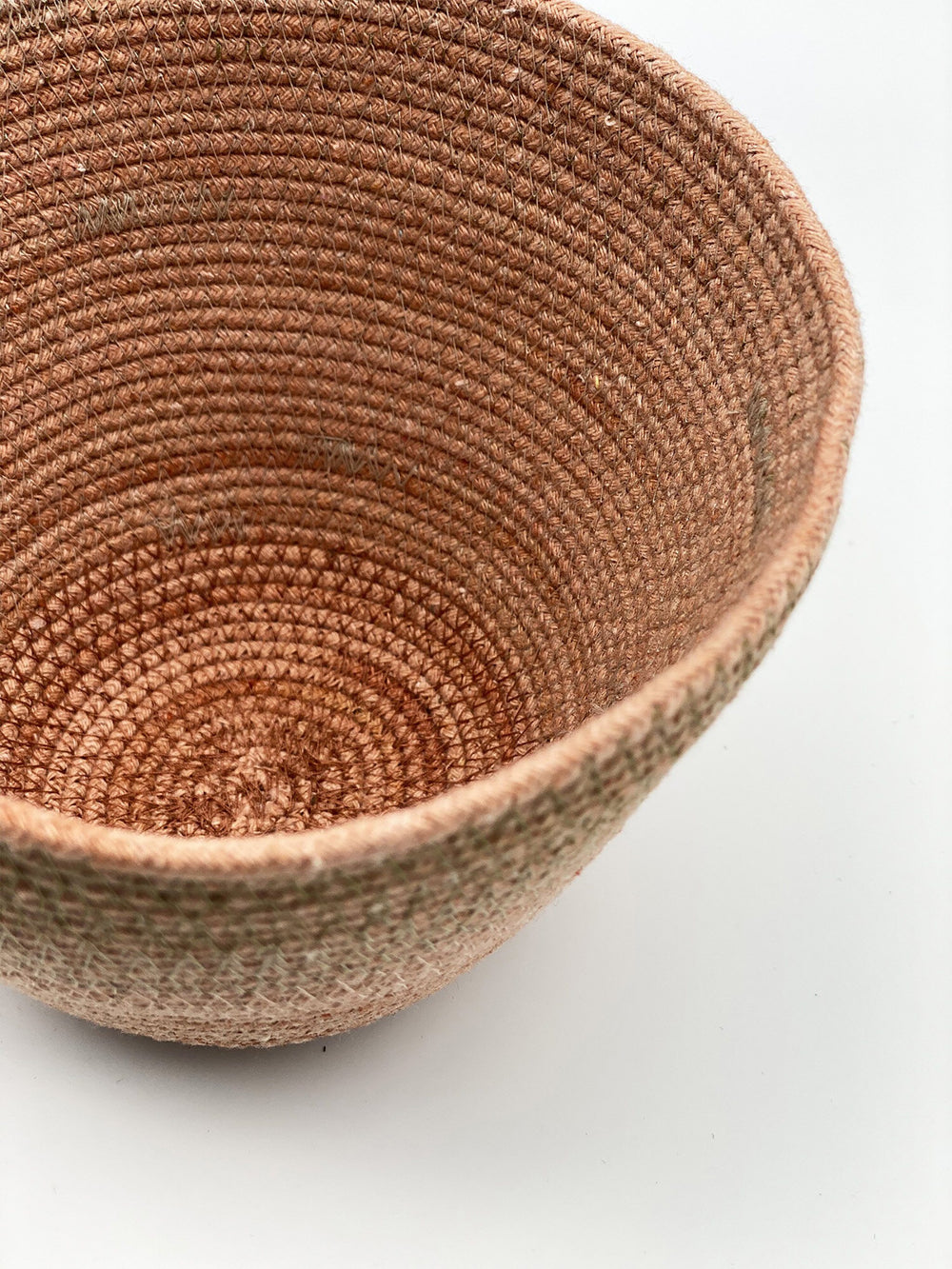 Medium Planter - Terracotta Decor Mokun 